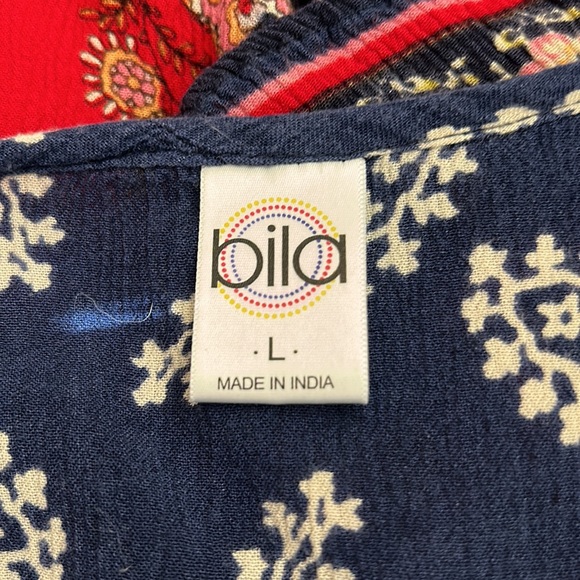 Bila Peasant Top with Tassle Neckline and Bell Cuff Sleeve - Picture 3 of 7